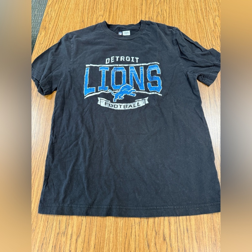 Lions super soft men’s size‎ M t-shirt NFL